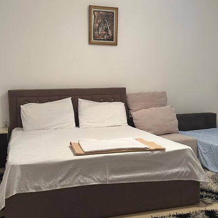 Guri Guest House Pogradec Extérieur photo