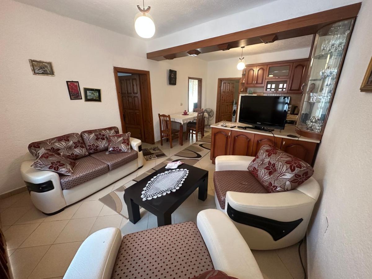 Guri Guest House Pogradec Extérieur photo